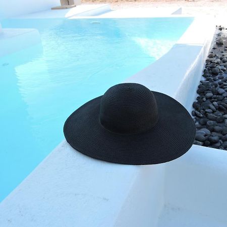 Filira Suites Perissa  Buitenkant foto