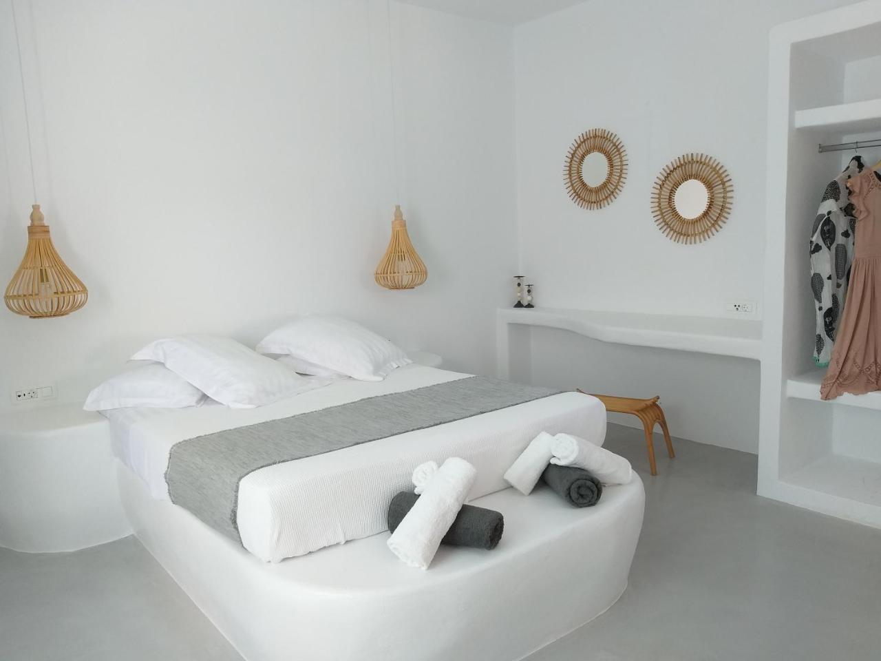 Filira Suites Perissa  Buitenkant foto